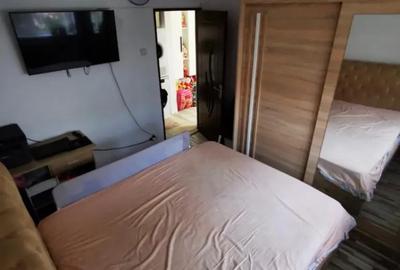 Apartament cu 3 camere semidecomandat în Rovine - 4
