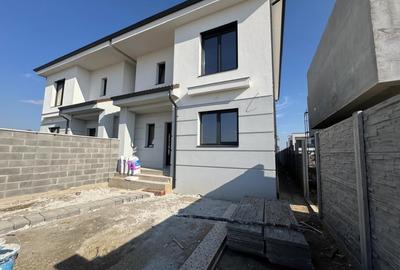Duplex 5 camere, toate utilitatile, 119 mp utili , 270mp teren in Chisoda