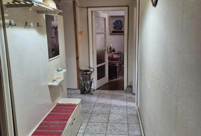 Apartament cu 3 camere decomandat în Luncă - 2