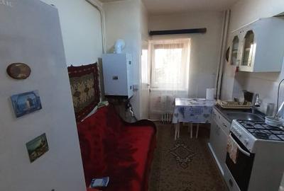 Apartament cu 3 camere decomandat, mobilat în Central - 3