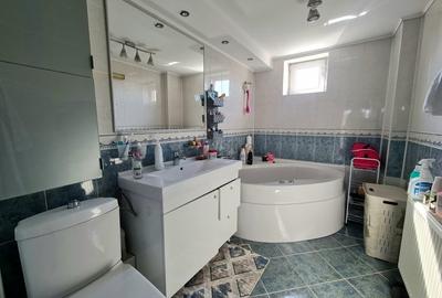 Casă individuală cu 6 camere cu Piscina în Domnești - 26