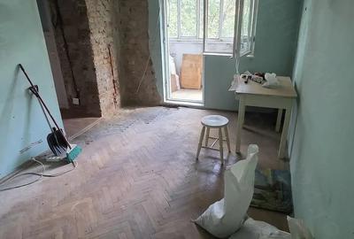 Apartament cu 4 camere semidecomandat în Petros - 3