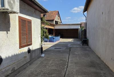 Casă cu 3 camere în Central