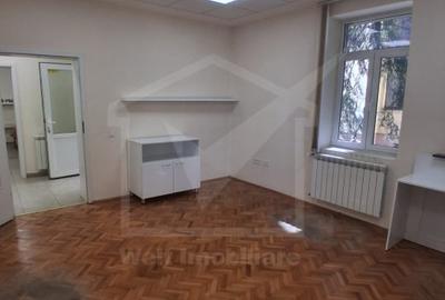 Birou, de 73 mp, în Central - 3