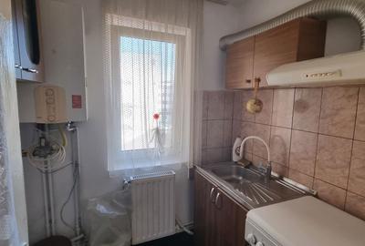 Apartament cu 2 camere semidecomandat în Central - 3