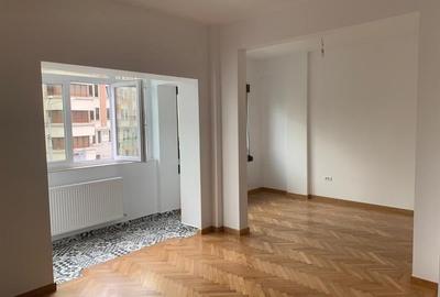 Apartament 65 mpu pretabil birou - 550 Euro - 4