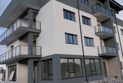 Apartament cu 3 camere decomandat în Exterior Vest - 4