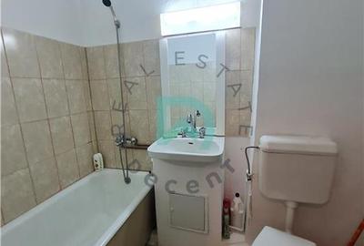 Garsonieră decomandată, mobilată în Răcădău - 8