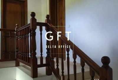 Casă cu 7 camere cu Teren 3500 Mp în Colibița - 5