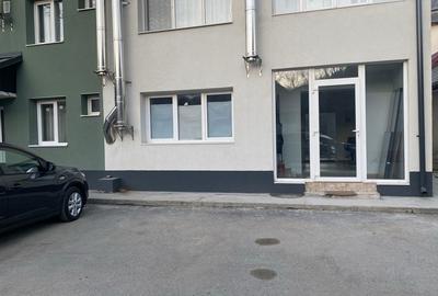 Spațiu comercial, de 40 mp, în Central - 1