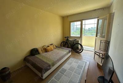 Vand gars.conf I, in Micalca zona 300 pe Faleza Muresului, et.3 din 4,st.37 mp. - 1
