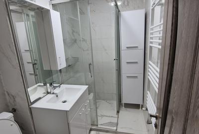 Apartament cu 2 camere decomandat în Casa de Cultură - 2