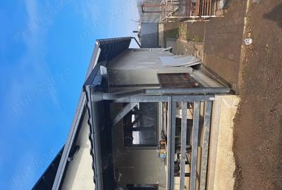 Casă în Central - 1