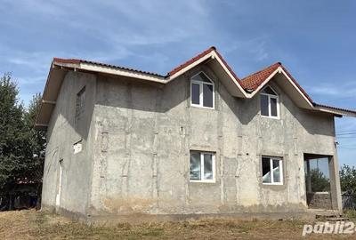 Casă cu Teren 2300 Mp în Sudiți