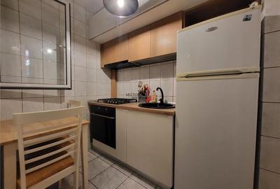 Garsonieră semidecomandată, mobilată în Titan - 5