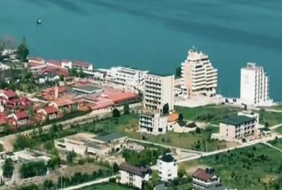 Teren de 1330 mp, în Central