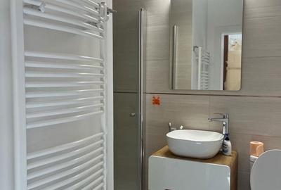 Garsonieră decomandată în Central - 2