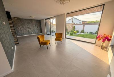 Casă individuală cu 6 camere cu Canalizare în Central - 3