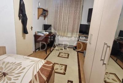 Vand apartament care este situat in cartierul Dambu - 9