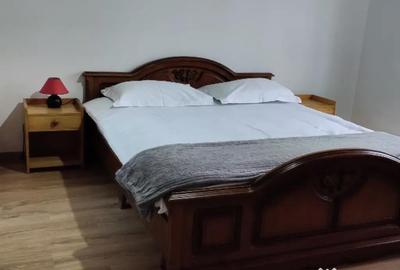 Casă cu 8 camere în Central - 1