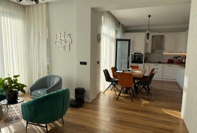 Casă cu 5 camere cu Canalizare în Domenii - 3