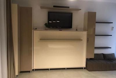 Garsonieră decomandată în Central - 2