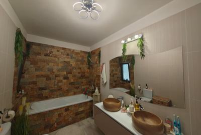 Duplex cu 4 camere cu Garaj în Florești - 12