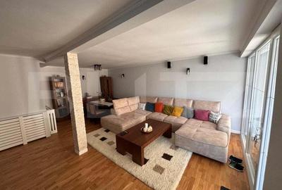 Casă cu 4 camere cu Teren 330 Mp în Central