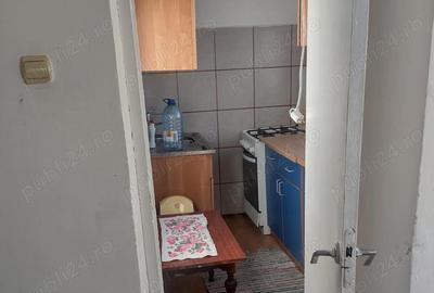 Garsonieră decomandată în Central - 2