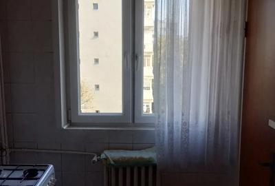 Basarabia x Arena Nationala x Chisinau - 10 min. metroul Costin Georgian - 3