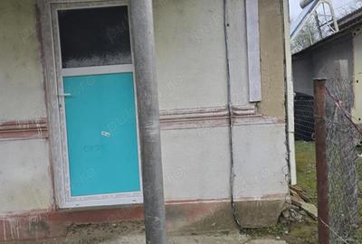 Casă cu 3 camere cu Teren 400 Mp în Mărculești - 1