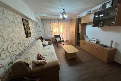 Apartament cu 3 camere decomandat în Casa Cărții - 1