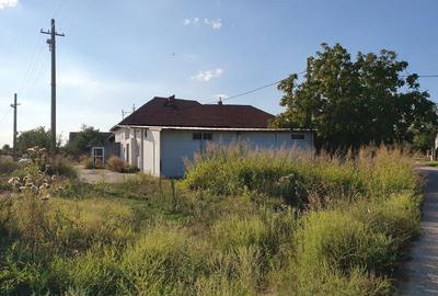 Spațiu comercial, de 1,000 mp, în Central - 1