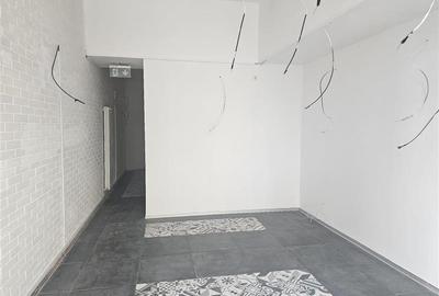 Spatiu comercial de inchiriat la Universitate - 42 mp Spatiu comercial de inchiriat la Universitate - 42 mp - 3