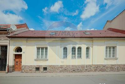 Casă cu 4 camere cu Teren 331 Mp în Central - 5