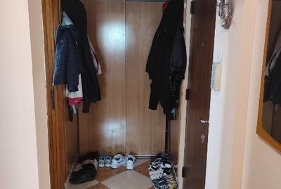 Apartament cu 3 camere decomandat, mobilat în Tomis III - 9
