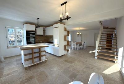 Casă individuală cu 4 camere cu Canalizare în Central - 2