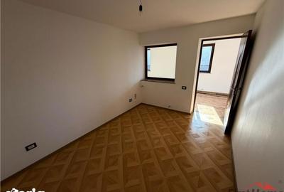 Casă cu 3 camere cu Teren 300 Mp în Central - 7