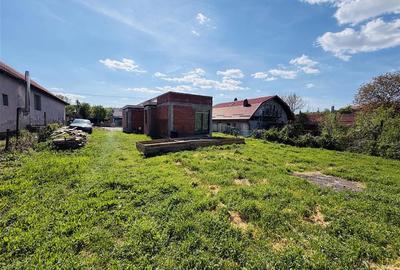 Casă cu 2 camere cu Teren 570 Mp în Betfia - 17