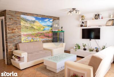 Casă cu 6 camere cu Garaj în Voitinel - 2