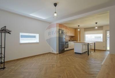 Duplex cu 4 camere în Tărlungeni