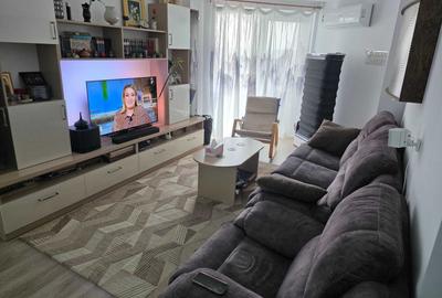 Apartament cu 3 camere decomandat, mobilat în 13 Septembrie