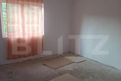 Casă cu 8 camere cu Teren 2800 Mp în Central - 14