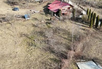 Teren de 1626 mp, în Slănic