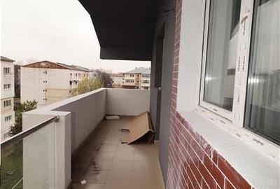 Apartament bloc nou, 2 camere, etaj 4, mobilat si utilat + parcare - 18