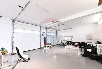 Casă cu 14 camere cu Teren 360 Mp în Central - 32