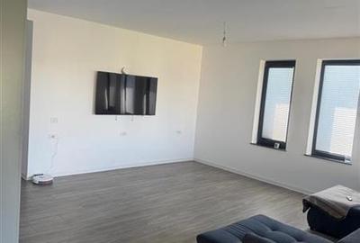 Casă individuală cu 4 camere cu Canalizare în Central - 4