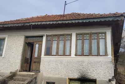 Casă cu 3 camere în Greci