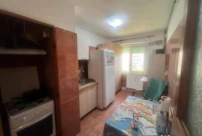 Apartament cu 3 camere decomandat în Casa de Cultură - 7