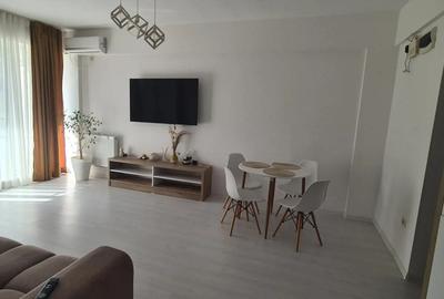 Apartament cu 2 camere decomandat în Mamaia